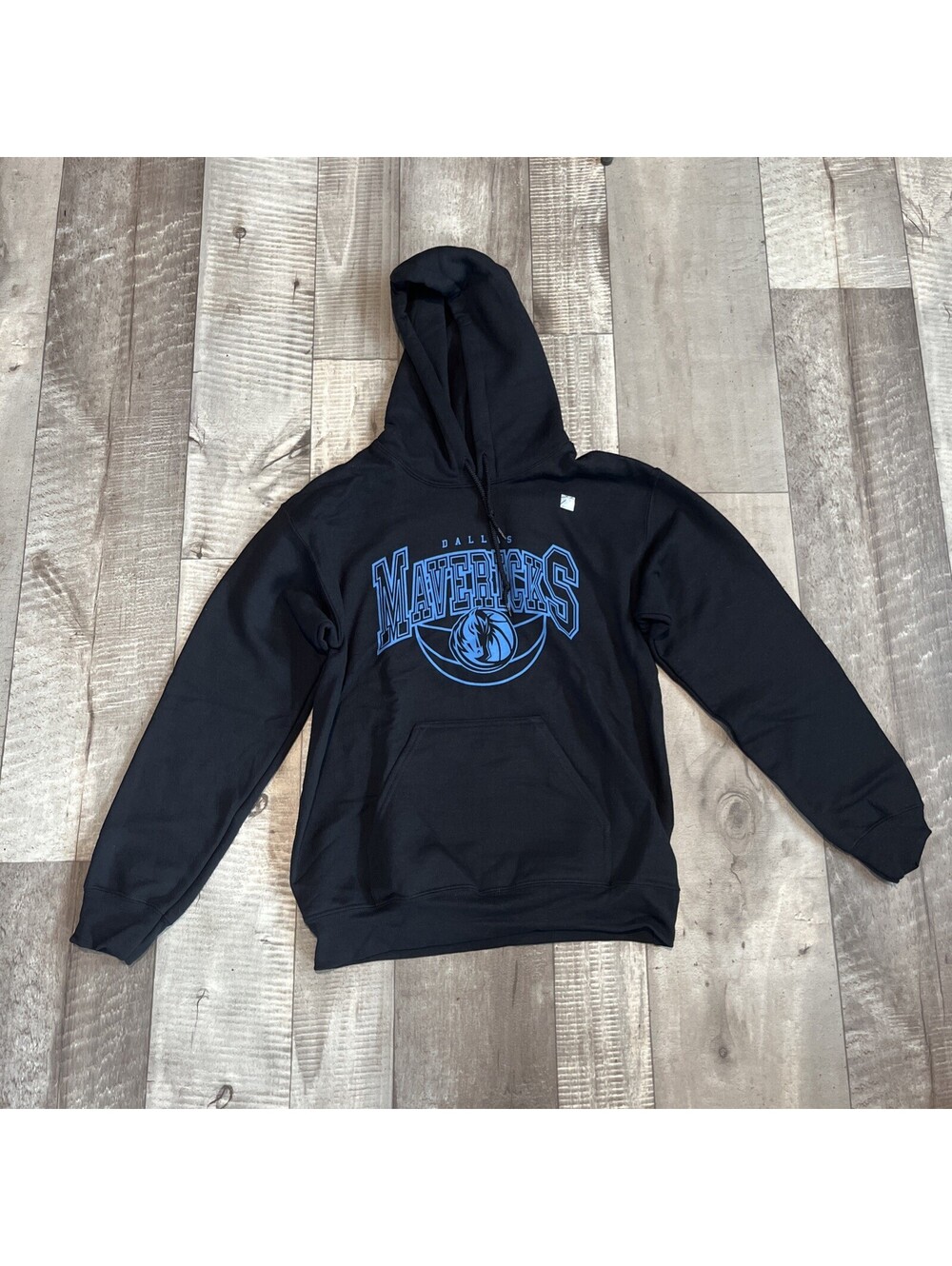 Junk Food NBA Monochromatic Arch Dallas Mavericks hoodie Men’s Size Small y2k